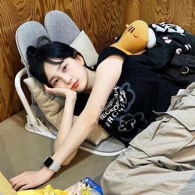 男孩、鼹鼠、狐狸和马